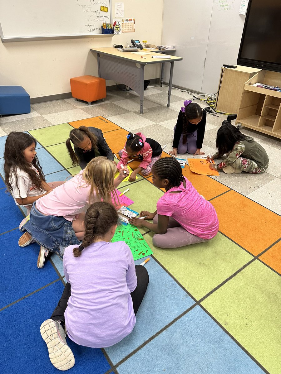 Alexandra West, MA, NCC (@mswestcsf) on Twitter photo Girl Scouts is in full force at Lansdowne Elementary School! #CommunitySchool #OneTeamOneRoar <a href="/Lansdowne_ES/">Lansdowne Elementary</a> <a href="/amcbride28/">A. McBride</a> <a href="/MsPalmisano/">Andrea Palmisano</a> #YouGlowGirl Girl Scouts is in full force at Lansdowne Elementary School! #CommunitySchool #OneTeamOneRoar <a href="/Lansdowne_ES/">Lansdowne Elementary</a> <a href="/amcbride28/">A. McBride</a> <a href="/MsPalmisano/">Andrea Palmisano</a> #YouGlowGirl