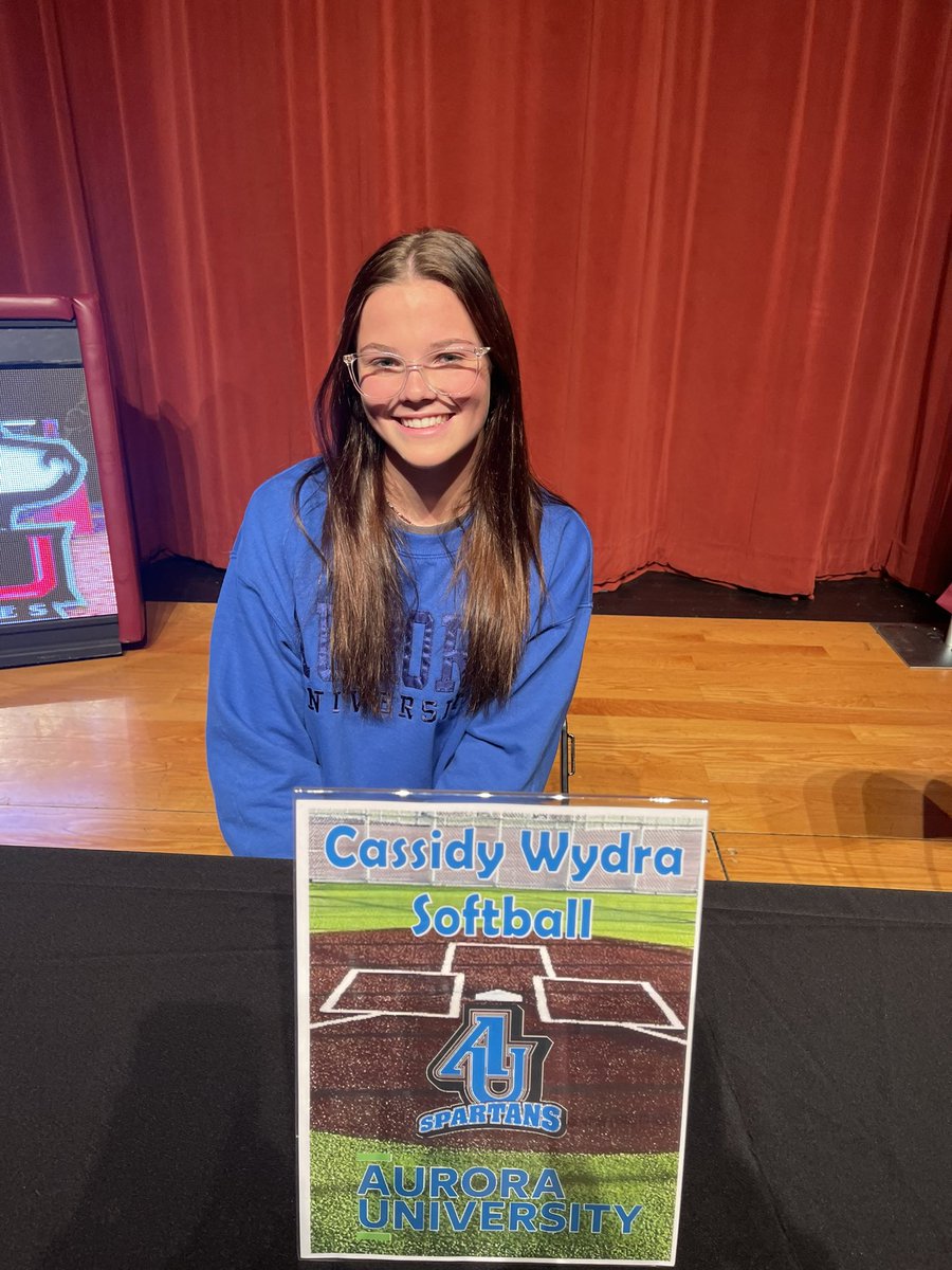 ITS OFFICIAL!!!! 💙🤍 @NDiamonds06 <a href="/NaperDiamondsFP/">Naperville Diamonds</a> <a href="/AU_Spartans/">AUSpartanSports</a>