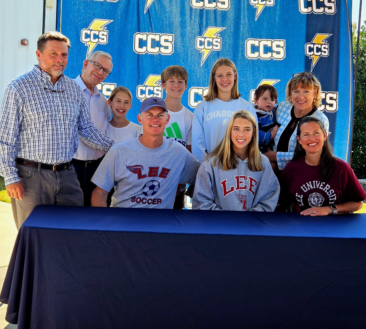 KristopherJRay's tweet photo. Collegiate signing day for some of my soccer family.  Very proud coach and friend.  #soccerfamily #CHATTANOOGASOCCER https://t.co/bT8C35QEw3