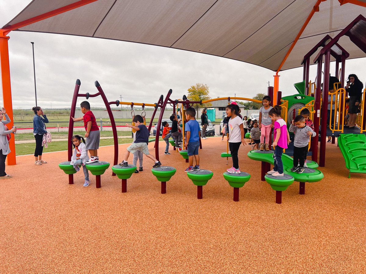 Del Valle ISD tweet media