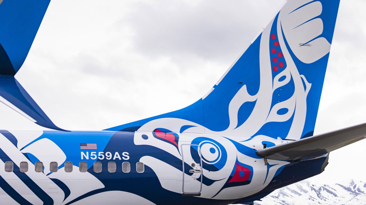 AlaskaAir's tweet image. “This plane is confirmation that the art, language &amp;amp; culture that our Ancestors hoped to pass on is not only alive &amp;amp; well but is thriving. It's a statement for all Indigenous people that we are still here.” – Dawn Smith, Tsimshian, clan is wolf. Co-Chair, Native Employee Network