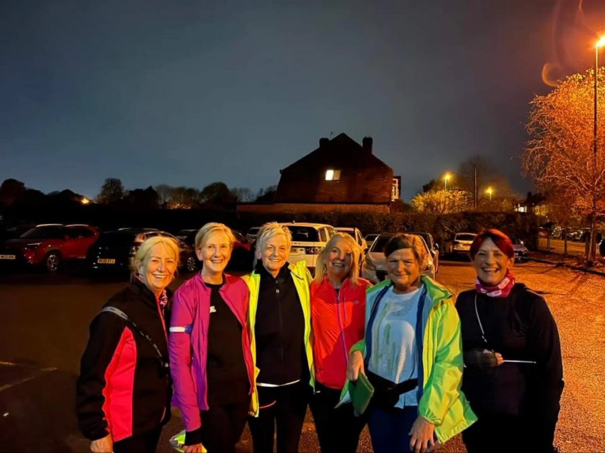 Prestwichplodd1's tweet photo. What a bumper turnout this evening. Along with run leaders, we had over 50 ladies join us for a walk, jeff, 5k and 7k.
Unfortunately, no pic from the walkers but they are added in the numbers 👍
#happyplodding
#plodderslovetorun
#ploddersplod
#plodsupport https://t.co/rD2PLasorW