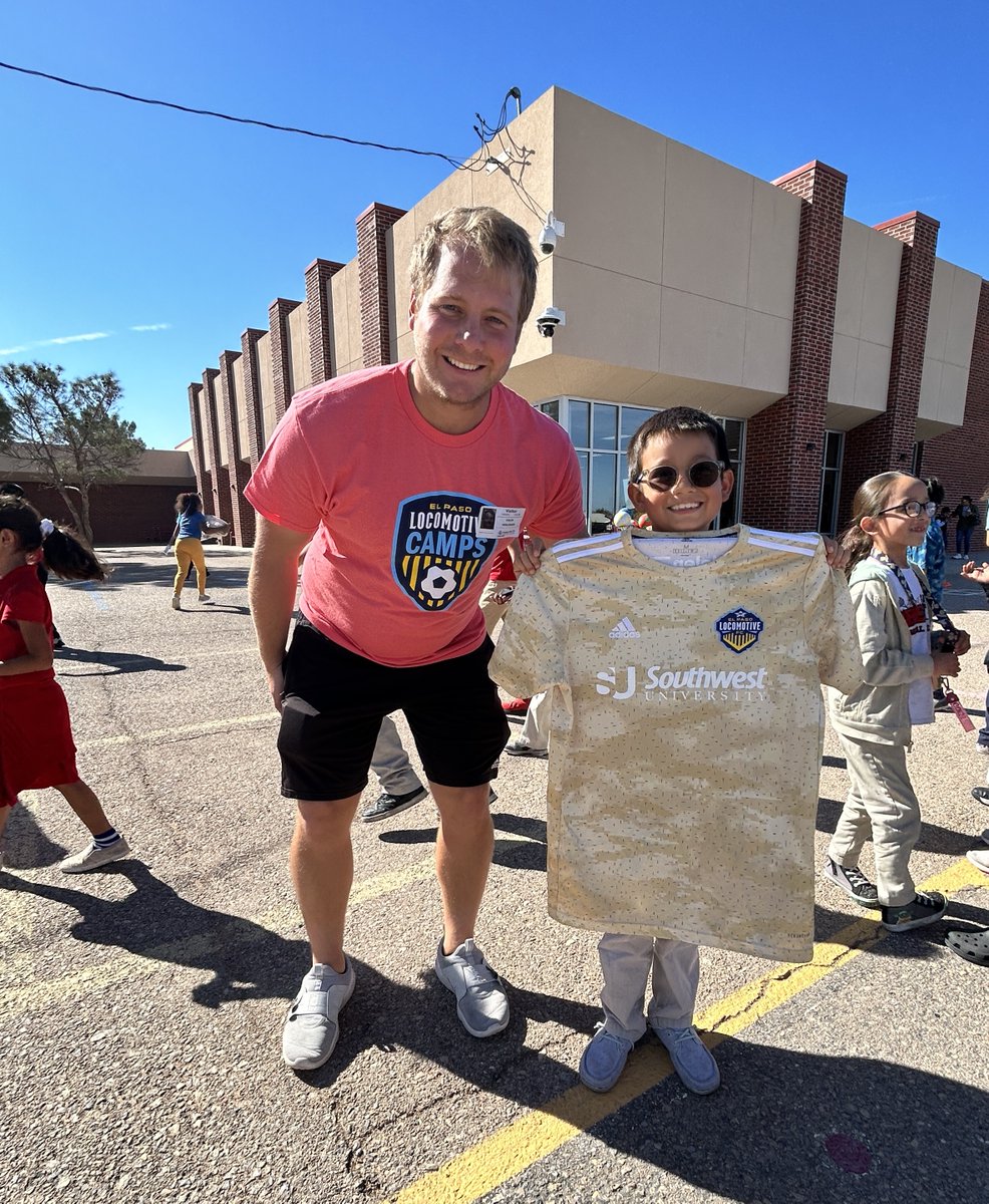 PebbleHillsES's tweet photo. Congratulations 👏 to @eplocomotivefc 2nd and 3rd Grade Soccer Camp MVP's. #WeAreTheHills #LocoNation 🐾⬆️🖤🩶❤️⚽️ https://t.co/oxIcDhphAp