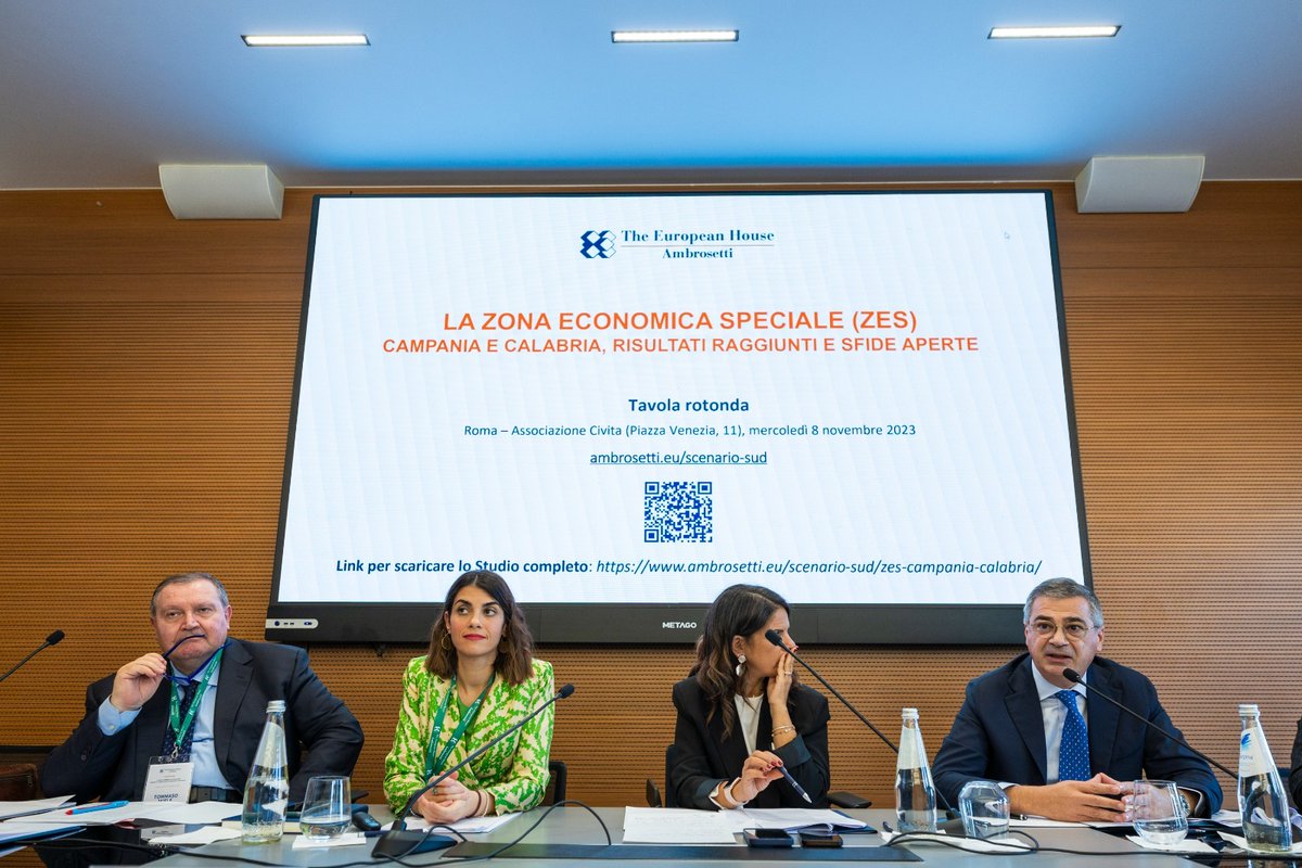 ZES: Ambrosetti, da esperienze di Campania e Calabria le direzioni per il successo. 

<a href="/Ambrosetti_/">The European House - Ambrosetti</a>  #zescampania #zescalabria #RegioneCampania #RegioneCalabria 

👇
agenzianova.com/a/654bad0e1ffb…