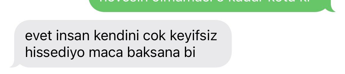 gulsaahmermer's tweet photo. ic sıkıntılarımı anlatıp anlasılmayı beklerim o sırada gelen mesaj 🙃 bıktım senden gs https://t.co/U5UNaLWM0Z
