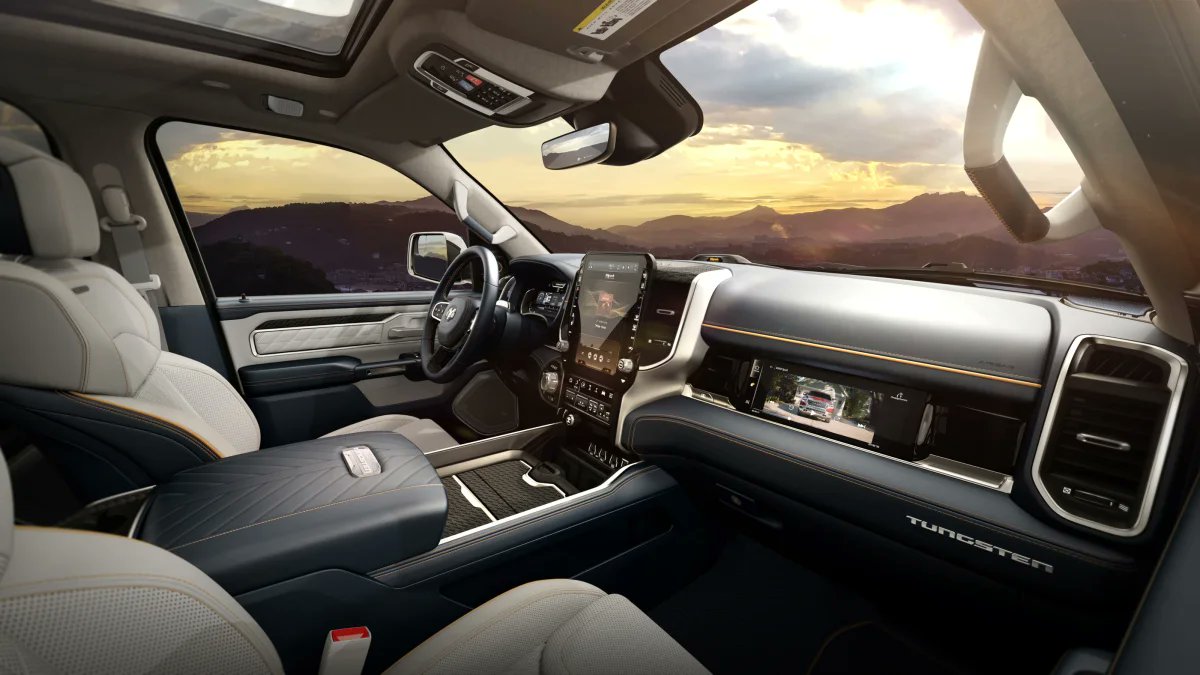 SawyerMerritt's tweet photo. This is the new RAM 1500 truck interior. https://t.co/ggWGvtkK9f