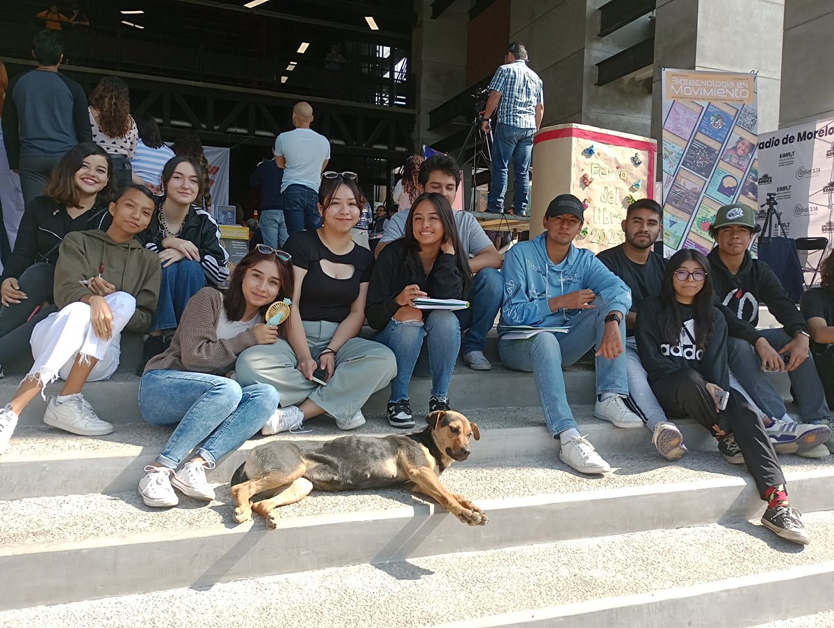 ibt_unam's tweet image. Participa Instituto de Biotecnología en la Feria Universitaria del Libro @uaemorelos

Evento organizado por @EdicionesUAEM y @crim_unam @unammorelos

Promovemos revista &quot;Biotecnología en Movimiento&quot; como oferta editorial de divulgación científica #OrgulloUNAM #OrgulloIBT