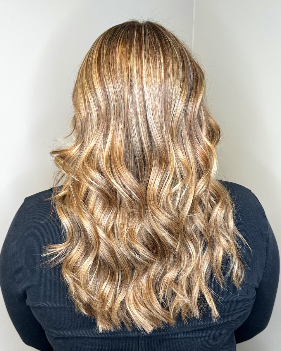 All over copper lowlights and highlights by Kristen 🔥 Schedule online or call 724-657-5156. 
 #highlights #blonde #blondehighlights #foils #cut #style #beautiful #behindthechair #toner #pabeauty #pabeautysupply #pabeautysupply #spa #salon #cosmo #maryturnerdayspa