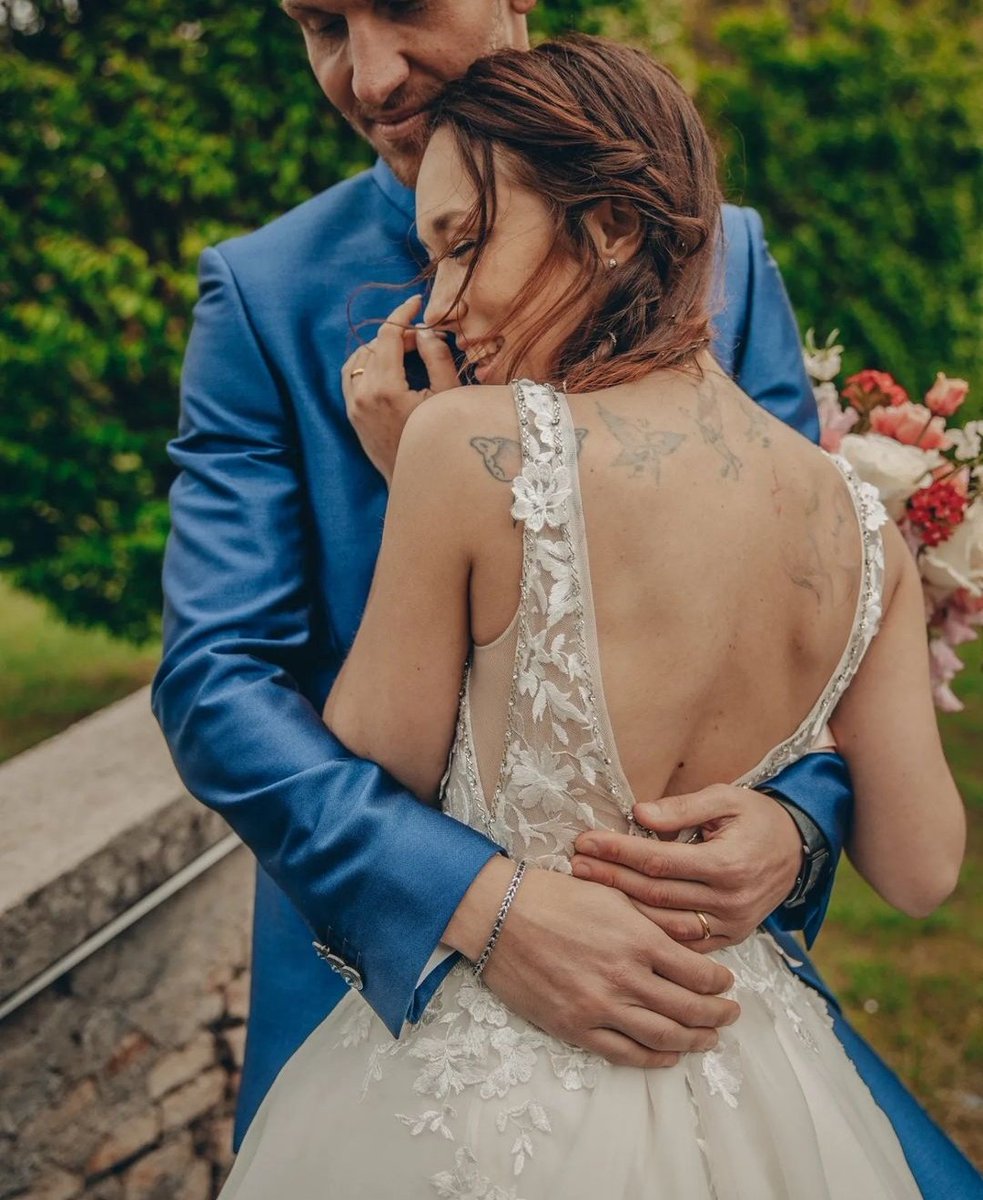 aleestellina03's tweet photo. SONIA PIANGO 😭❤️

#MatrimonioAPrimaVista https://t.co/NASkE4vbuz
