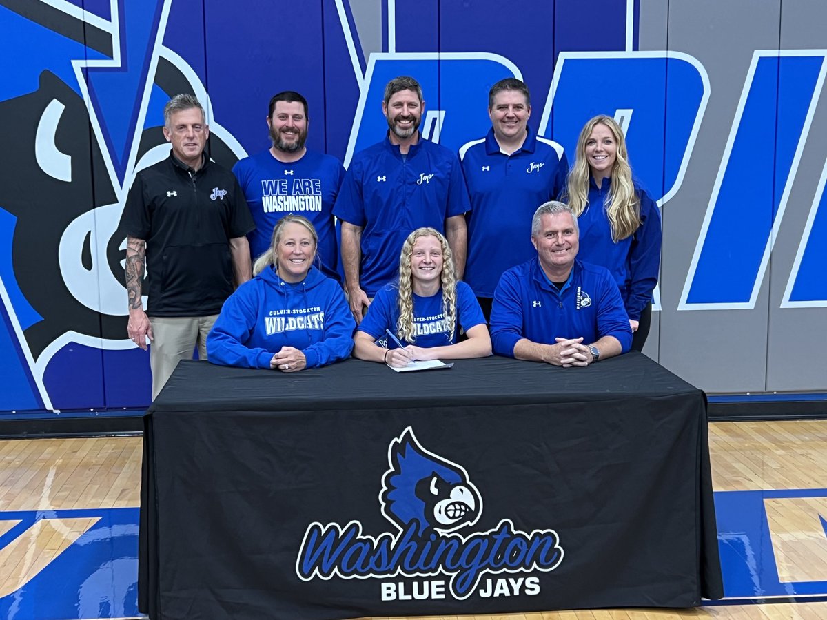 Congratulations to Elizabeth Reed for committing to continue her academic and basketball career at Culver-Stockton! Good luck next year in the classroom and on the hardwood!
