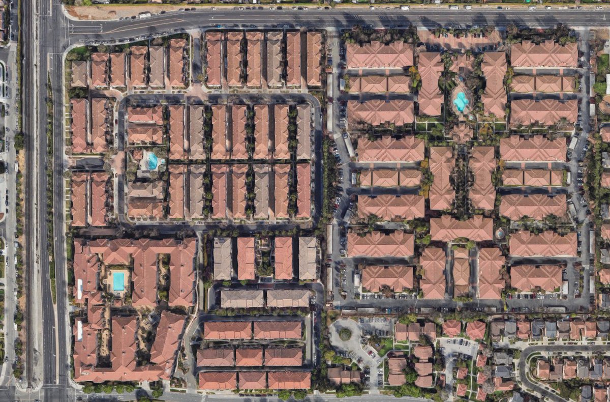 Costa Mesa Jaywalker tweet media