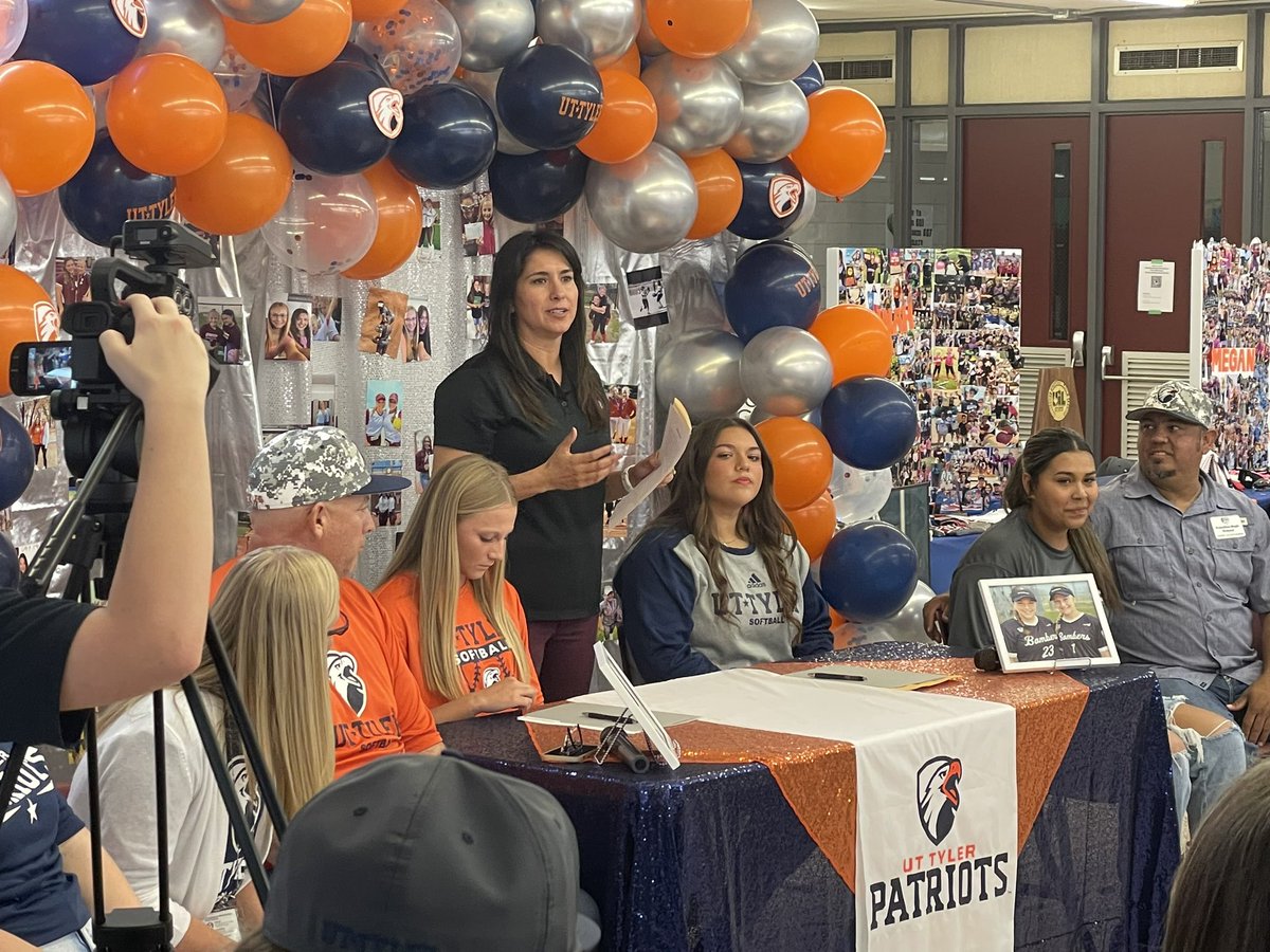 Congratulations to Alaunah Alamaraz and Megan Geyer in their signing to UT Tyler. These two ladies have represented the Ladycat Softball team the last 3 years and will do so again their senior year and beyond.