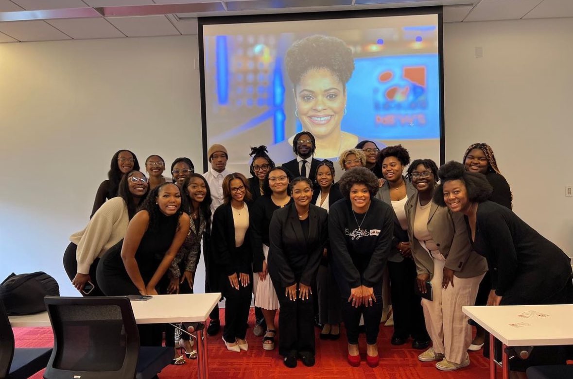 layfouche's tweet photo. My first Unity Conference with NABJ was amazing! I took the opportunity to learn from some of the best in and out of Columbia, Mo. like Taylor Freeman, Evie Barton, and Sania Blu. Thank you to all of our speakers and NABJ executives for hosting an incredible event! https://t.co/5oKcffxnvt