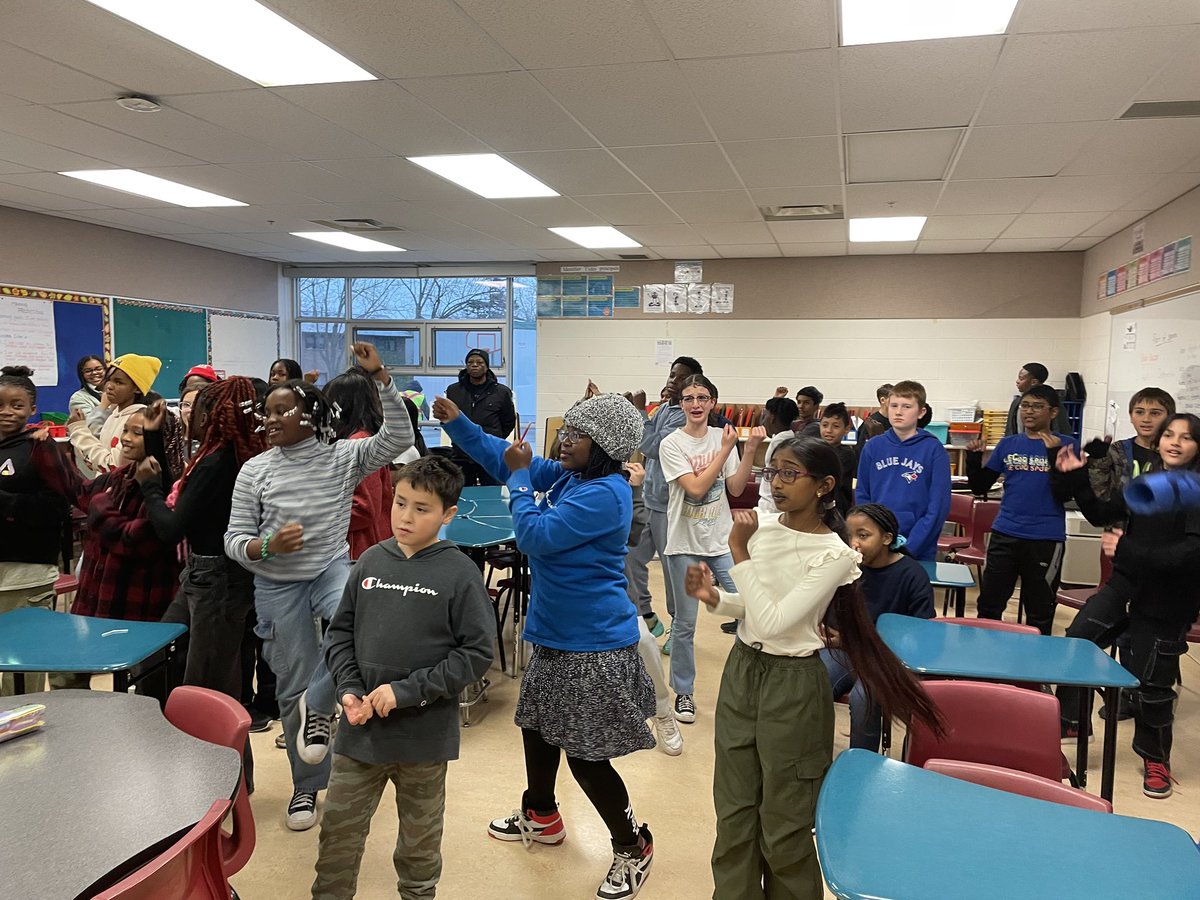 Fadila Benzidoun tweet media