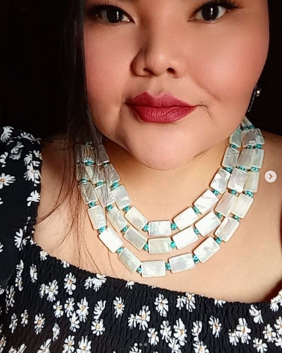 jambobooks's tweet image. Meet Letta Lynn: Native American Artisan and Designer at Letta Lynn Designs. Her designs are absolutely STUNNING.

Check out her beautiful work at Letta Lynn.

#nativeamericanheritagemonth
#nativeamericanspotlight
#nativeamericandesigners
