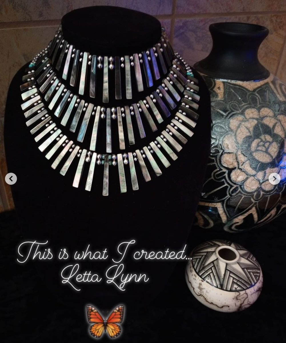 jambobooks's tweet image. Meet Letta Lynn: Native American Artisan and Designer at Letta Lynn Designs. Her designs are absolutely STUNNING.

Check out her beautiful work at Letta Lynn.

#nativeamericanheritagemonth
#nativeamericanspotlight
#nativeamericandesigners