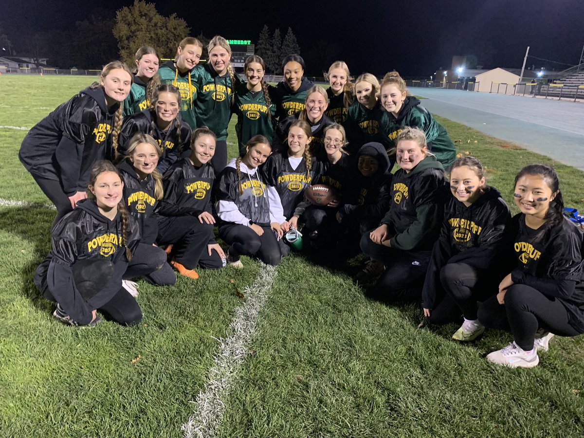 SteelePrincipal's tweet photo. The Class of 2024 & Class of 2025 take the crown!!!
#PowderpuffChamps https://t.co/wehjdirX40