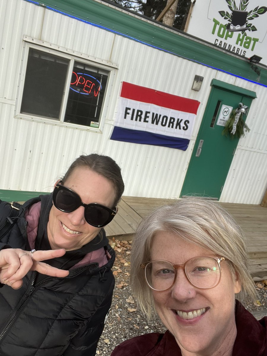 Steph 🇨🇦🌿💨 tweet media