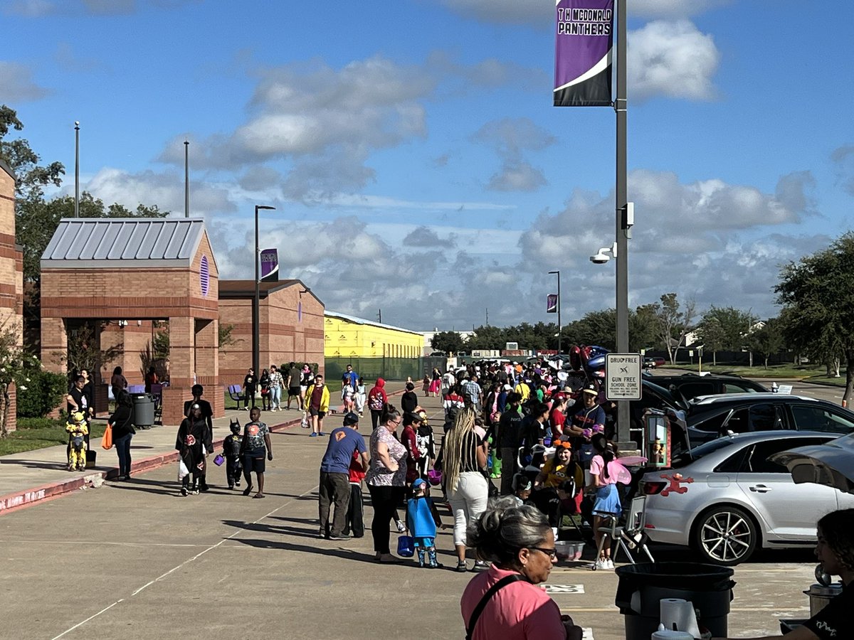 TRUNK or TREAT 2023 <a href="/MDJH_Panthers/">McDonald Junior High School</a> <a href="/MdjhAthletics/">MDJH_Athletics</a> <a href="/Bryanna_H19/">Bryanna Dill</a> <a href="/Tyler15d/">Tyler Dill</a>