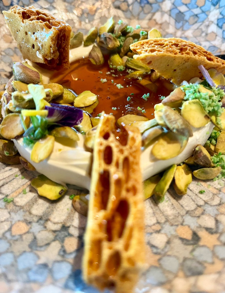 aaleog's tweet photo. El lunes degusté un banquete libanés 

🇱🇧😋🇱🇧😋🇱🇧😋🇱🇧😋 

📍al- Andalus San Ángel
Insurgentes Sur 2475
Torre Aleph Piso 1

Una delícia 🤤 @vic_orozco 

 #restaurantecdmx #alandalus #Food #Foodie #FoodieBeauty #foodlover #foodphotography #comidalibanesa #DiablosTwitteros #CDMX https://t.co/M2Y58Y8miF