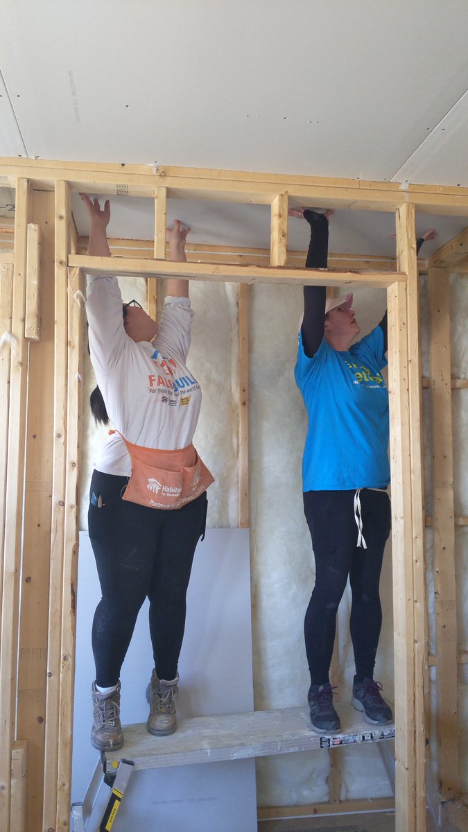 HabitatChes's tweet photo. It's the first day of Habitat Chesapeake's #VeteransDay Build out on Church Street! Thank so much to this cheerful crew of staff &amp; volunteers for spending the day installing drywall in these homes. Thank you for your service to our country and our communities! 🎉

#VeteransBuild https://t.co/8JlOKOQrqE