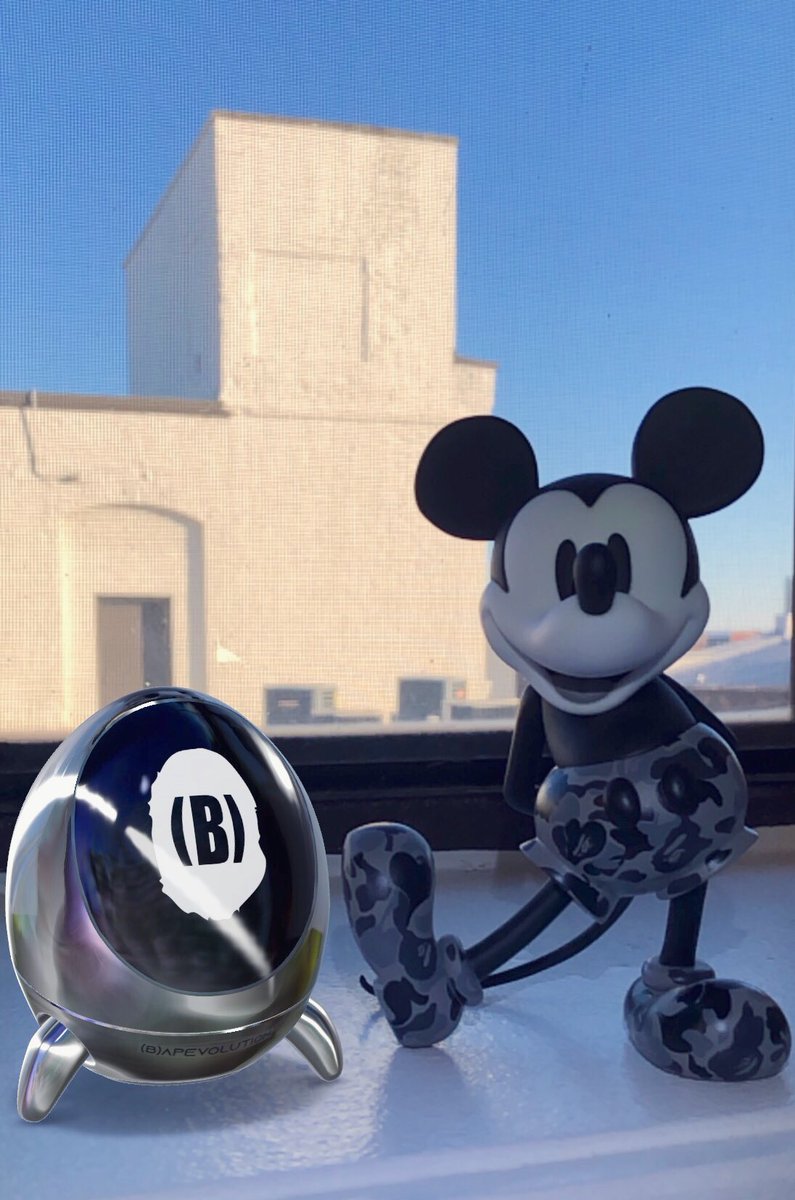 daerwin11's tweet photo. Even Mickey Mouse brought out his best Bape fit to celebrate (B)APETAVERSE 
@bapetaverse  
@IamBjoe @4ForeverBlessed @SpectreOG 
#BAPEVOLUTION
#BEVOARContest 
#BAPEIN #BVS #BEVO #WGM #WGB https://t.co/hzxFDn379N
