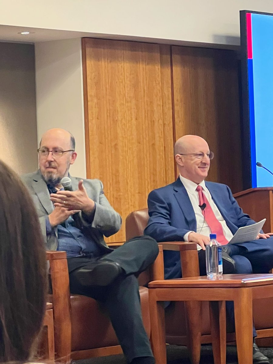 At the Advancing Cancer Care event hosted by Rutgers Cancer Institute of New Jersey where @DrMatasar shared his inspiration and vision for cancer care in New Jersey with @slibutti. Humbling to listen to this incredible panel. #letsbeatcancertogether @RutgersCancer @RWJBarnabas