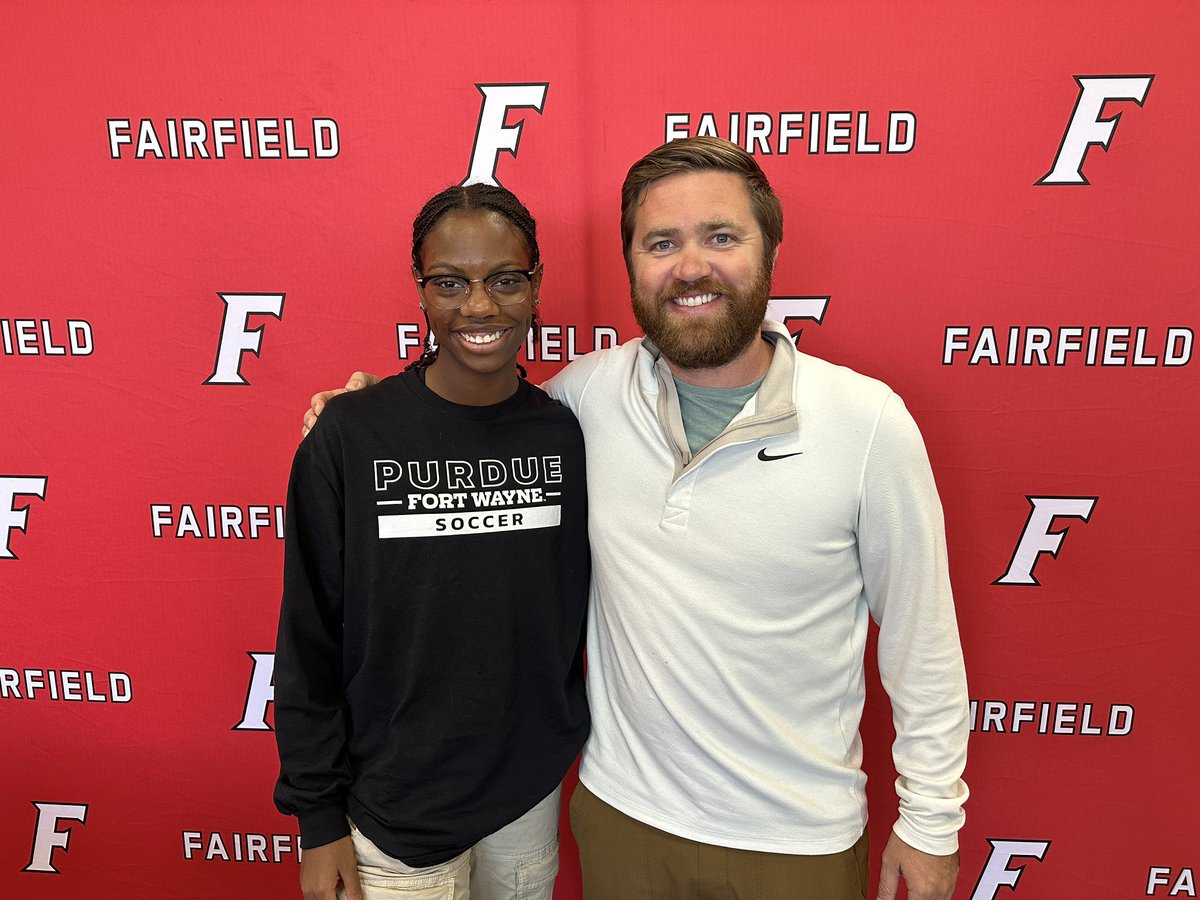 FOSCG06Elite's tweet photo. Signed and ready for the next chapter at @MastodonWSoccer. Congratulations again, @KyraPosey2! #SigningDay https://t.co/SqEyAJaJiv