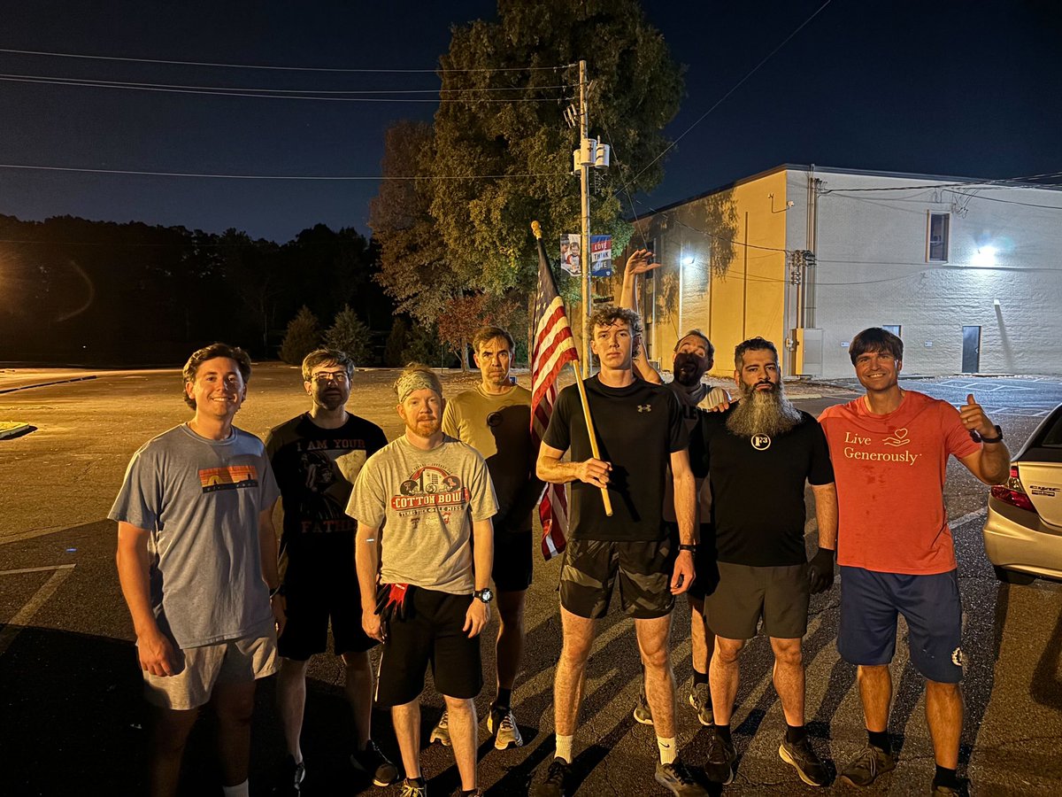 F3Memphis's tweet image. 9 PAX turned out for a VQ this morning at our Air-Up-There AO, our weekly basketball based post, led by Lawn Boy! Nicely done sir! #f3memphis #f3nation #airupthere #vq #syitg