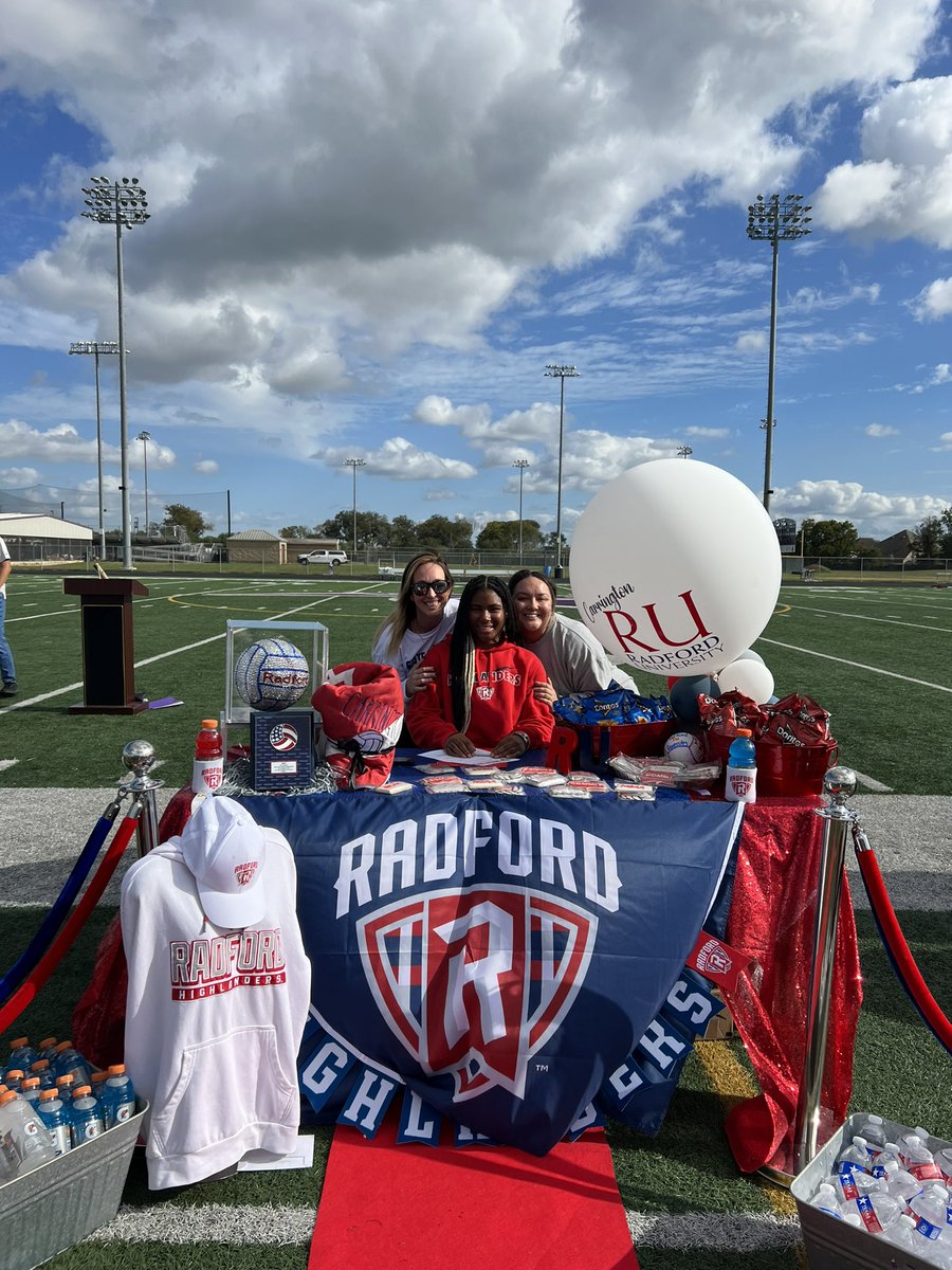 Ridge Point Volleyball tweet media