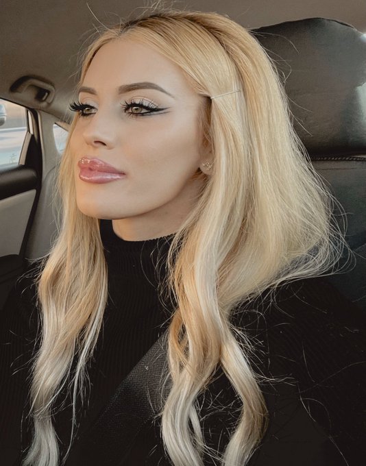 Hope is a dangerous thing for a woman to have https://t.co/TcefOFJczg