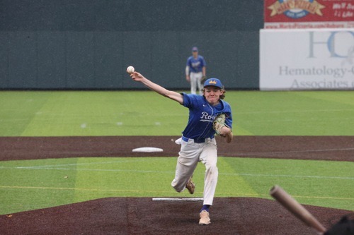 Congratulations to 2024 RHP <a href="/HarryLamont_12/">Harry Lamont</a> on his commitment to continue his academic and baseball pathway at @UCWV_baseball <a href="/ucwv_athletics/">Golden Eagles</a> - an <a href="/NCAADII/">NCAA Division II</a> located in Charleston, WV. #RepTheCrown 👑⚾️