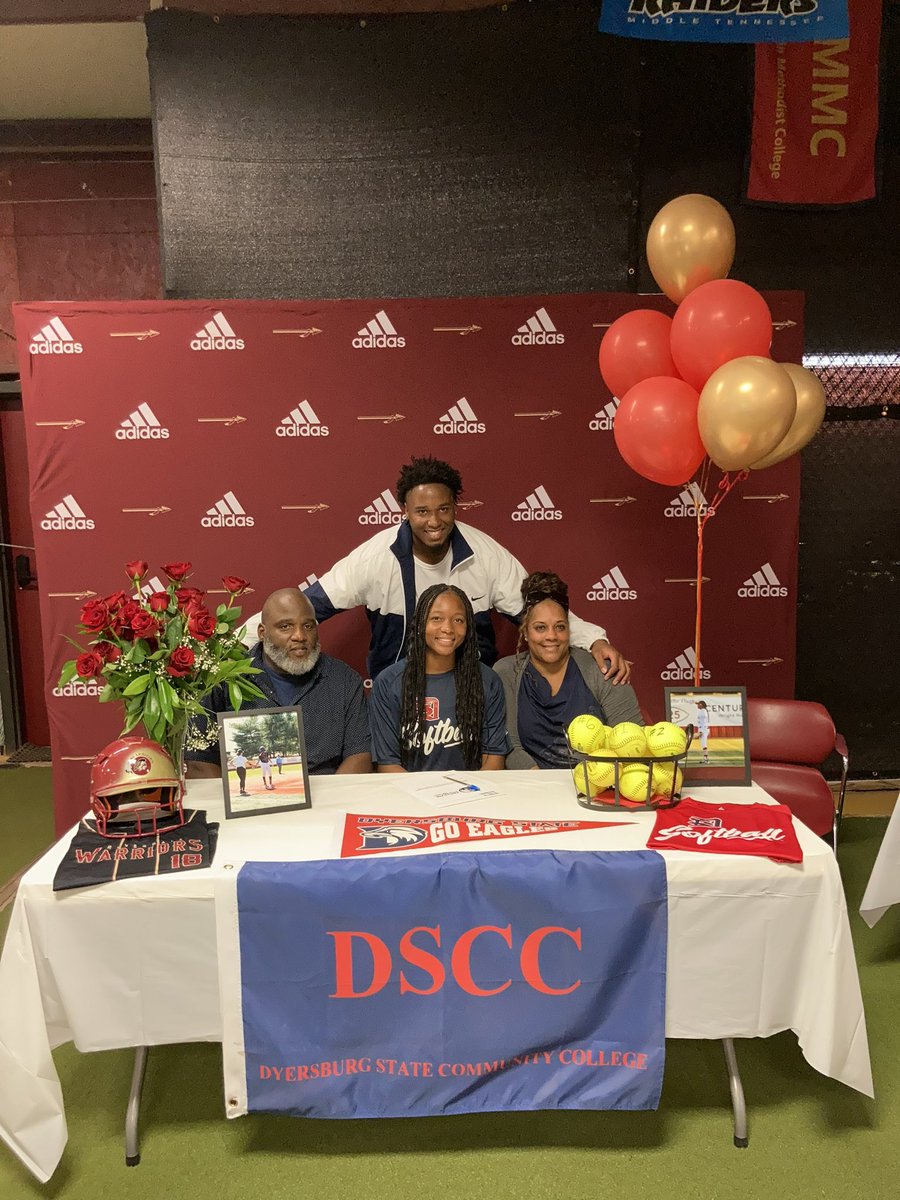 Jada Moore tweet media