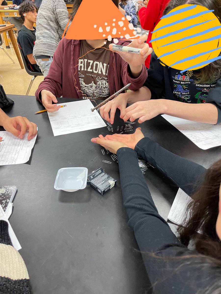 MrsVasquezTeach's tweet photo. Today my IPC students explored properties of an electromagnet by collected data on how the number of turns and voltage affected the strength their electromagnet. @MrsHWC @GingerMcDL @bloomer_sa https://t.co/yXlb7pNbld