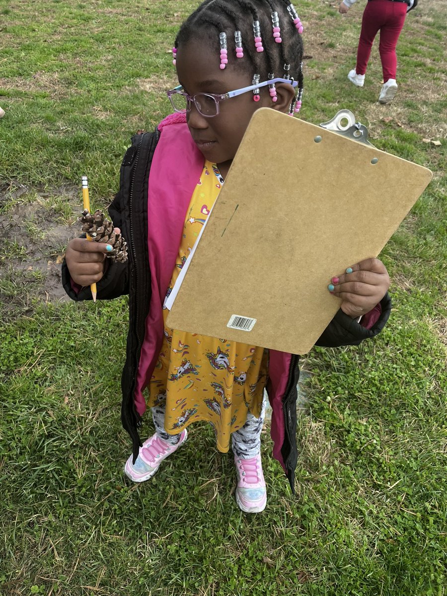 On a fall scavenger hunt! 👀🍁🍂🌲🐿️
<a href="/jeannine_scully/">Jeannine Scully</a> <a href="/WHChestnut/">WHChestnut</a>