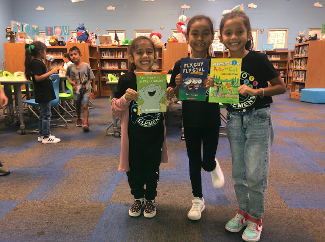 LibaryLadyAvery's tweet photo. Our Donuts & Dancing AR Parties were a total blast! I love how much our #OcelotReaders LOVE to dance! Congrats on making your MP1 AR Goals, Ocelot Readers!๐๐บ๐ฉ๐๐พ #OcelotsRead @LFCISDLibraries @esc1library #LosFresnosLiteracyMatters https://t.co/ckL6ehqWL2