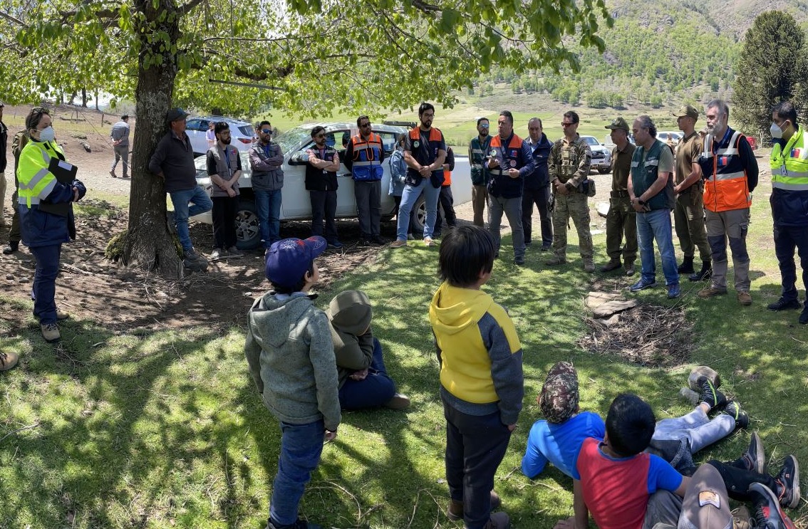 Senapred's tweet photo. #PrensaSenapred Activa participación de comunidades en simulacro de erupción de volcán Copahue en Alto Biobío. Infórmate en https://t.co/KygcMEx6mT https://t.co/DwVKosvfyl