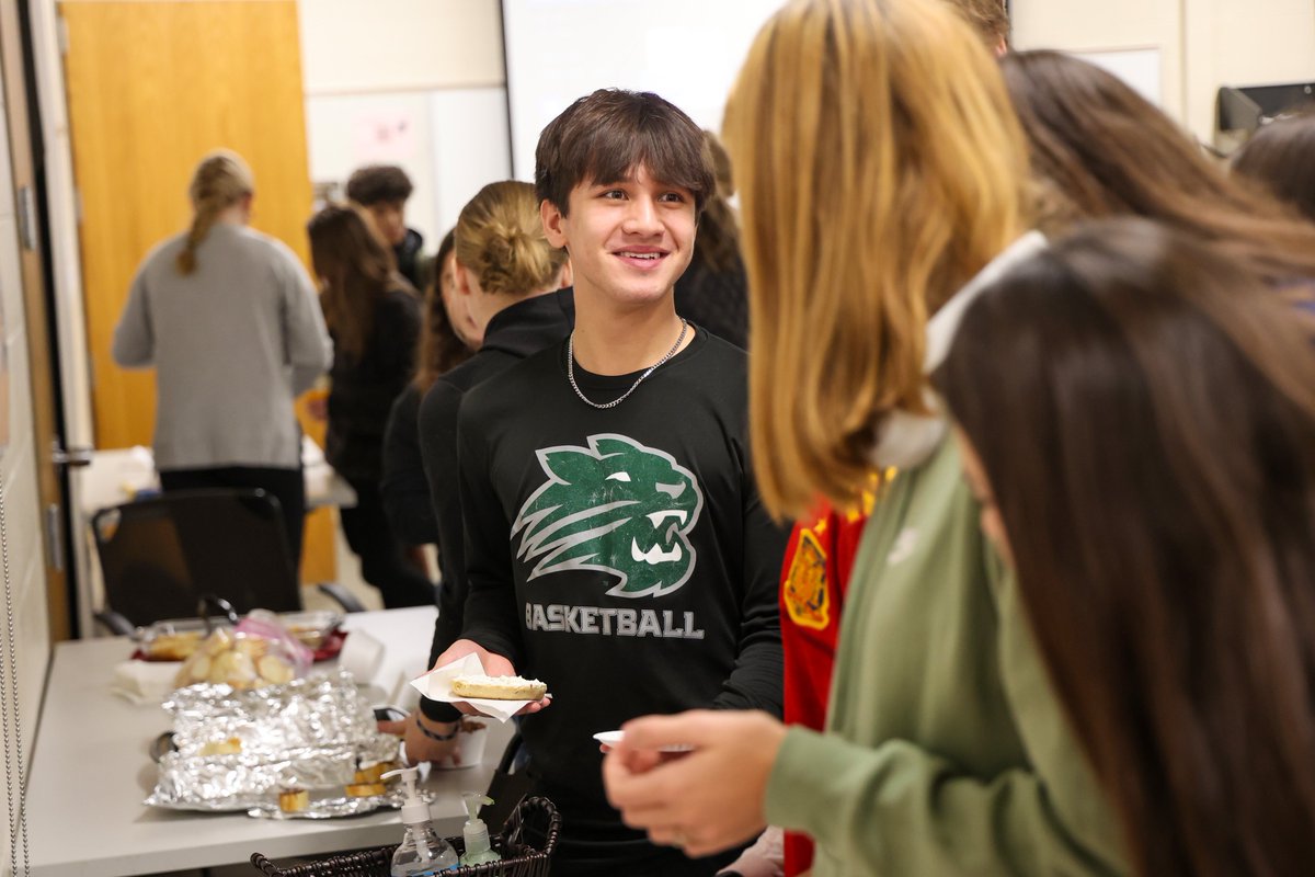 JenisonSchools's tweet image. Hundreds of Jenison Sr High students dropped by the library conference room today to celebrate International Education Week! During all the school's lunches, international students handed out food samples from their respective countries. Great idea, international students!