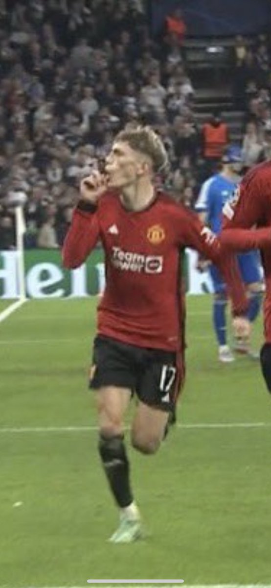 Han kendte ikke forbandelsen i Parken og det kostede. God tur hjem og alle danske United fans kan sutte den #fcklive #cldk