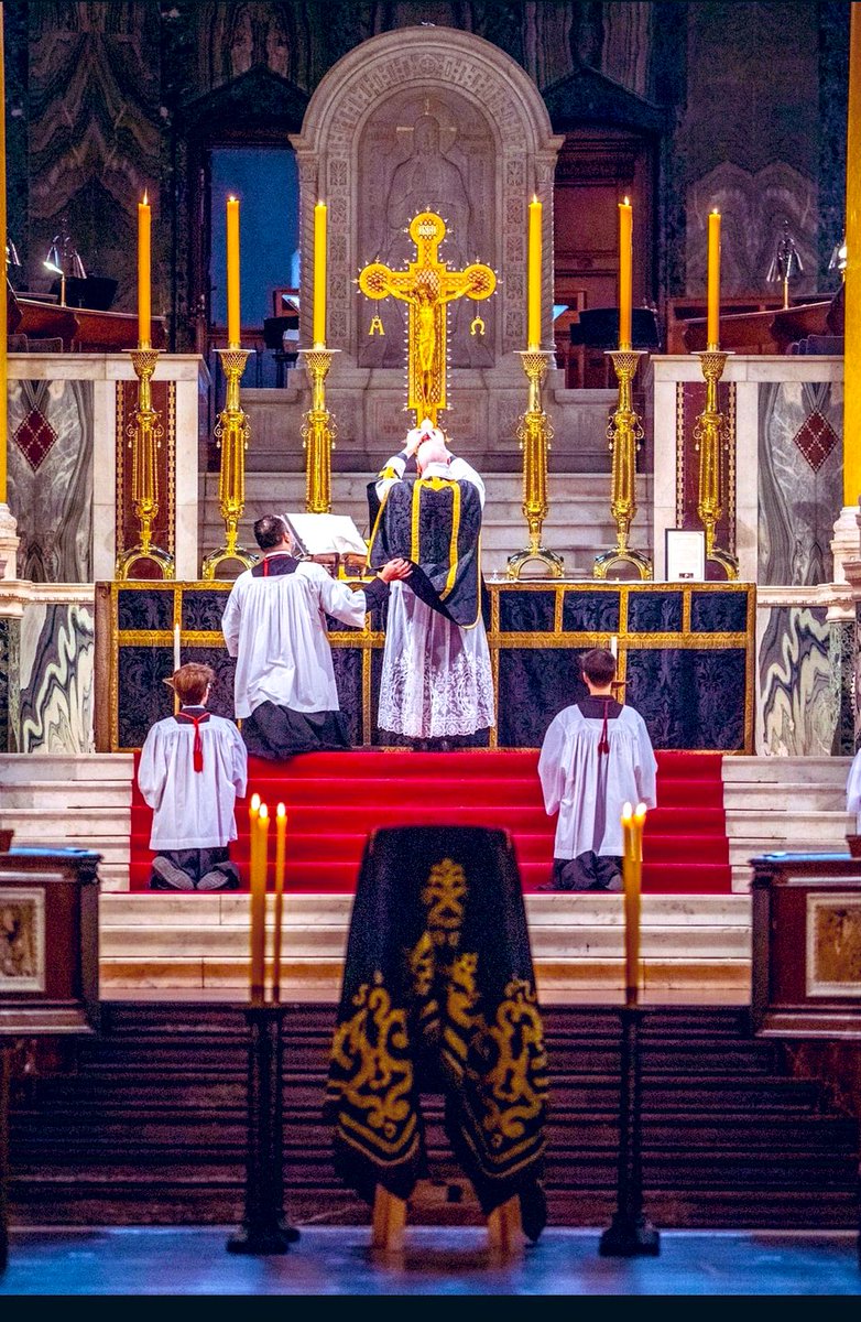 HolyTrinity1970's tweet photo. "Tradition means giving votes to the most obscure of all classes, our ancestors. It is the democracy of the dead. Tradition refuses to submit to that arrogant oligarchy who merely happen to be walking around." -- GK Chesterton
#TraditionalLatinMass #TradCat #ThedevilHatesLatin https://t.co/B68ok3ZjqI
