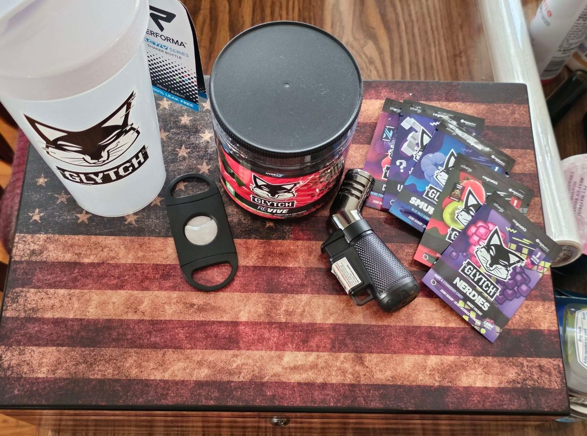 If you're looking for hydration look no further than <a href="/GLYTCHEnergy/">GLYTCH Energy</a> 

Was just sent this by a community member &amp; they love <a href="/GLYTCHEnergy/">GLYTCH Energy</a> Revive! 

glytchenergy.com/?rfsn=7699881.… 

"JPLAYZ" at checkout for 20% off! 

<a href="/Blisterbizkit22/">Blisterbizkit</a> thanks for the support bro 💪🏽🤟🏼