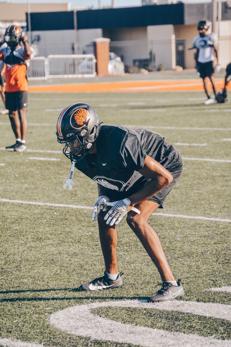 ECUTigersFB's tweet photo. One goal.

#BeTheStandard
#BeatSE https://t.co/6hu46eznUX