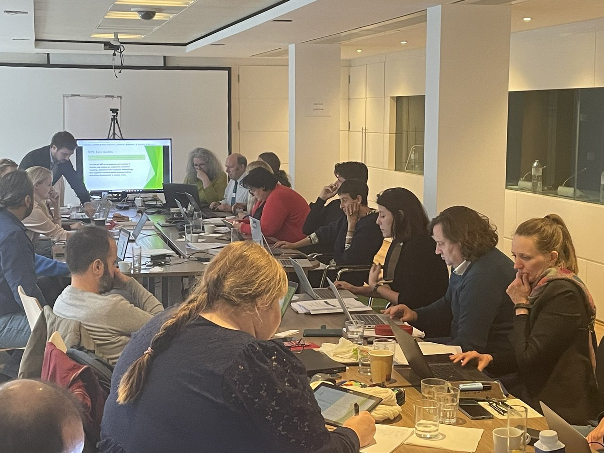 Our colleague @Bio_syg #NaturalResourcesClimateArea <a href="/CARTIFCT/">CARTIF</a> sharing the initial phases of leadership on the case studies work package during the KoM of #PROCOAST project. Ready to work on coastal biodiversity. Well done Bárbara! 👏🏻👏🏻👏🏻👏🏻