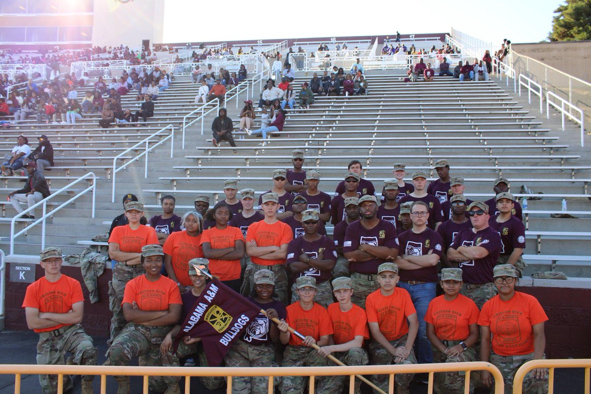 AamuRotc's tweet image. Way Back Wednesday:
Just a few photos from our Military Appreciation FB game. Huge Thanks to Grissom HS JROTC Cadets for hanging out with us all day long! We had a blast and hope to see y'all joining our ranks soon!
#GoBulldogs #serviceissoverignty #rotc #bulldogbn #aamurotc