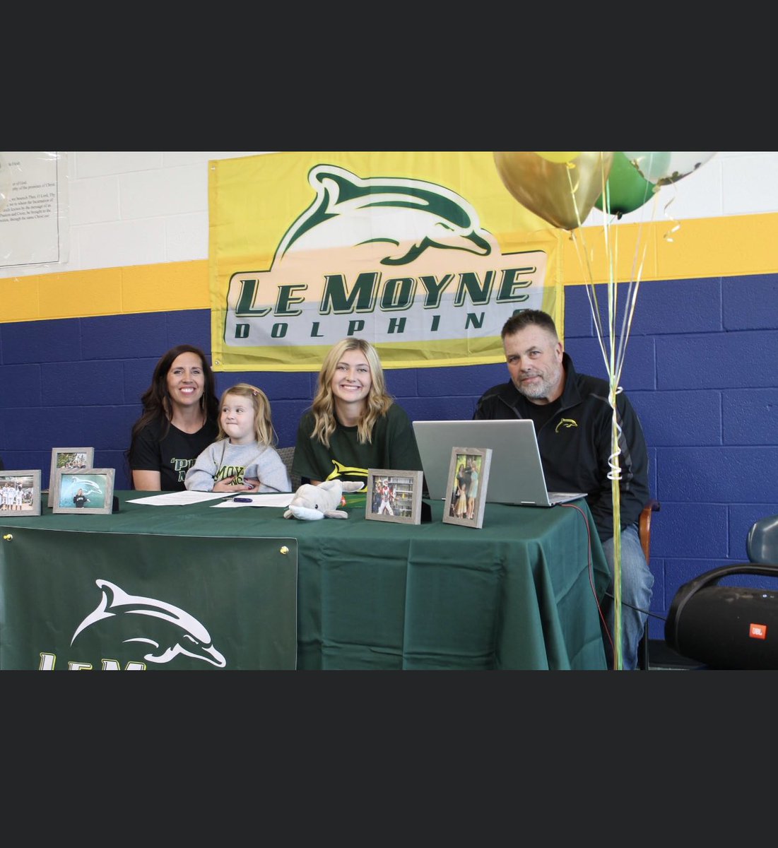 Ava Todd tweet media