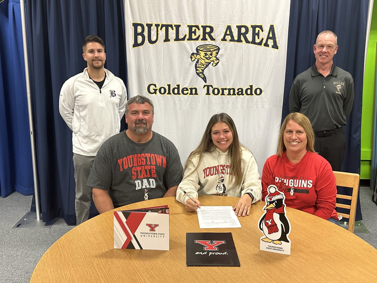 Congrats to soccer player Leah Weiland on signing her NLI to attend Youngstown State University next fall⚽️⚽️