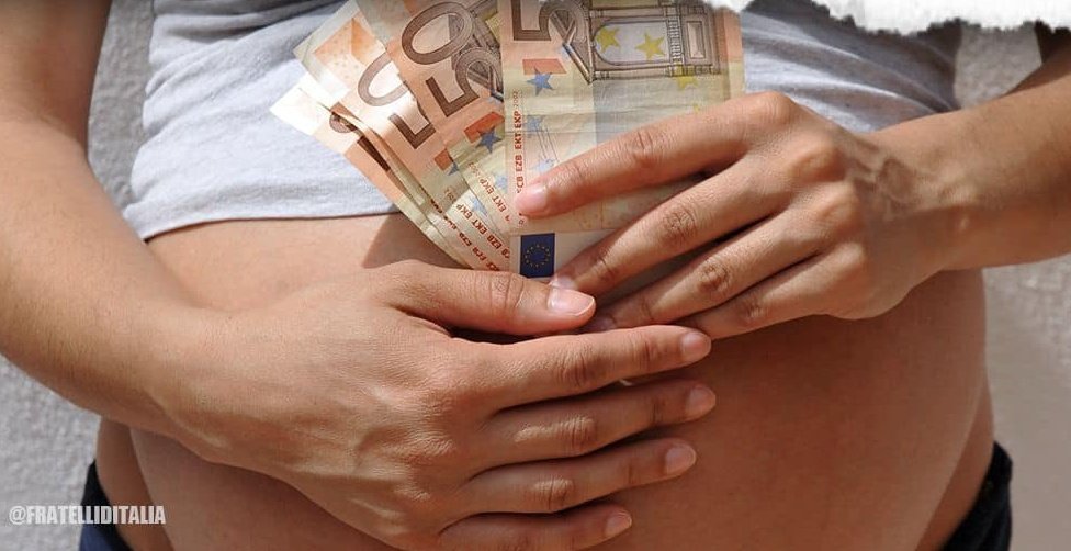 GiancarloDeRisi's tweet photo. 🚨Dall'Europa #vialibera all'#utero in #affitto, il centrodestra si ribella mentre la sinistra esulta.
Ma il #parere finale spetta ai singoli #Stati. #Schlein e #GondeGiuseppi possono esultare quanto vogliono, finché governerà il centrodestra non avranno nulla da affittare. Chiarissima #ForzaItalia:
"Per il governo delibera da ignorare"
👇👇👇
