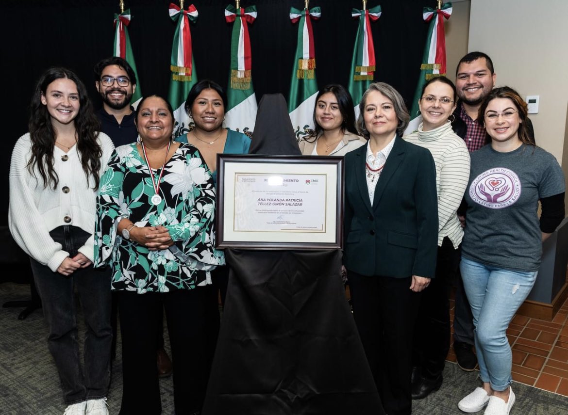 geiger_gaby's tweet photo. Dra. Tellez-Giron’s commitment and passion for advocating for her patients, her community, and her mentees is incredibly inspiring. I am so grateful that she saw something in me back in undergrad and took me under her wing. Learning from her has been the biggest blessing. https://t.co/nXt4FBBFzq