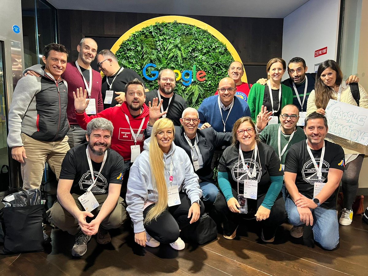 #GoogleChampions, my friend 🎵🎶🎵 <a href="/azaruski/">Azahara Zayn🌱</a> <a href="/ejruizgarcia/">𝙴𝚍𝚞𝚊𝚛𝚍𝚘 𝚁𝚞𝚒𝚣</a> <a href="/FranOrosia/">Fran Orosia</a> <a href="/aurecaba/">Aurelio J. Caballero</a> <a href="/AlfonsoNavMol/">Alfonso Navarro</a> <a href="/cpanadero1/">Cristina Panadero</a> <a href="/msalasmartinez/">Mariano Salas</a> <a href="/ladeidiomas/">Jimena 🇪🇸🇬🇧🇩🇪🇫🇷🇮🇹🇧🇷🇷🇺🦩</a> <a href="/rosaliarte/">Rosa Liarte Alcaine</a> <a href="/julioalbertorm/">Julio Alberto Ramos</a> <a href="/jgonzalezcsm/">Javi</a> <a href="/ismael_moraleda/">Ismael Moraleda</a>  <a href="/valls_roger/">Roger Valls</a> <a href="/docente007/">0️⃣0️⃣7️⃣</a>  @jrherra