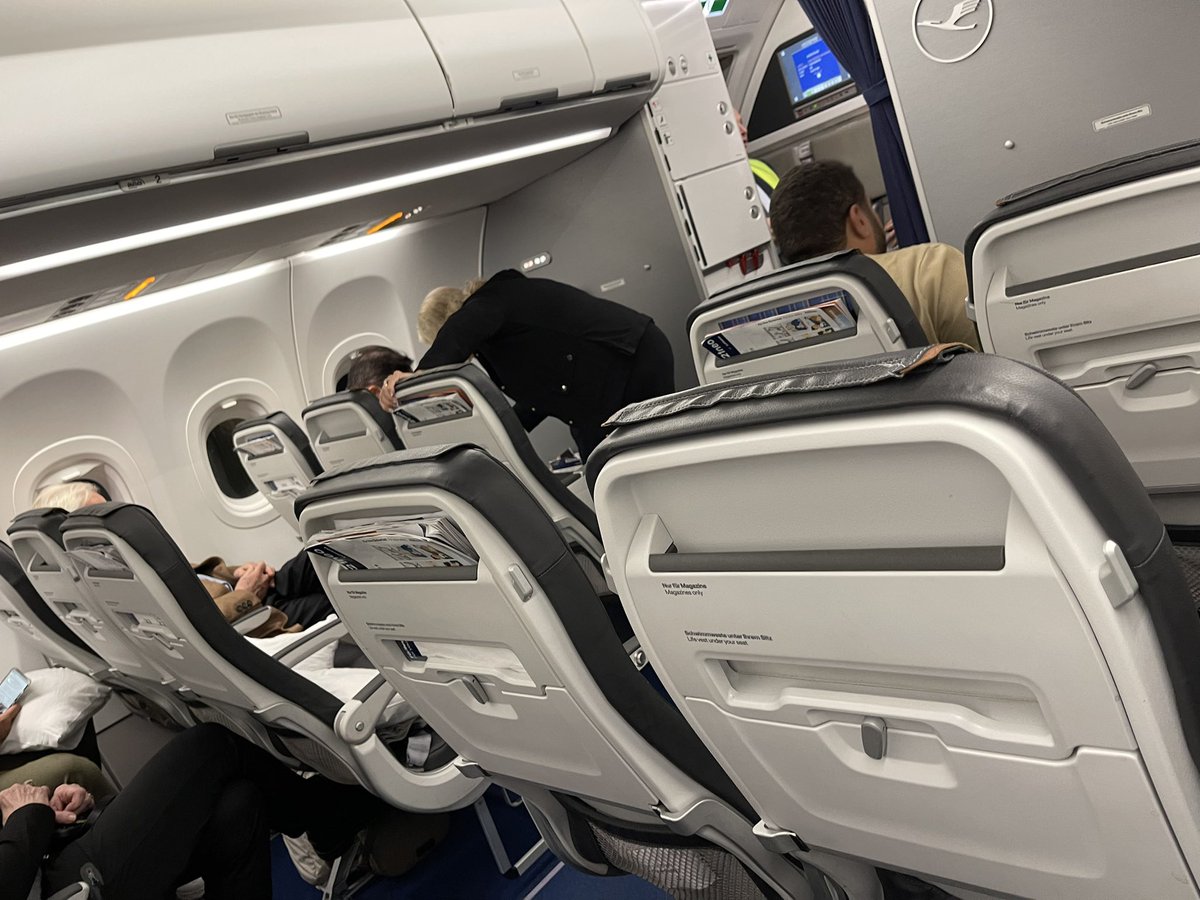 AjayChopra's tweet photo. @lufthansa @Lufthansa_DE This is Lufthansa’s crappy business first class from Cairo to Frankfurt. Basically the same as economy class. I know that short flights within EU have this seat arrangement for business class, but for a flight from CAI to FRA???
Very disappointing! https://t.co/oj41Sz7uCm
